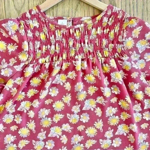 NWT Evsie Girls Floral Smocked Chest Bell Sleeve Blouse Size Large - Picture 6 of 10